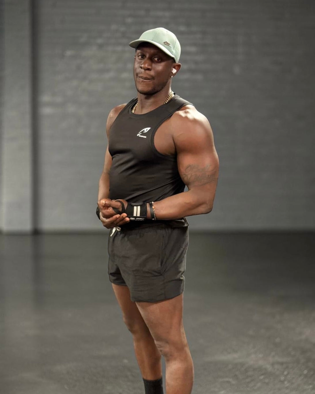 ROARFORM™ Men’s Performance Vest – Black