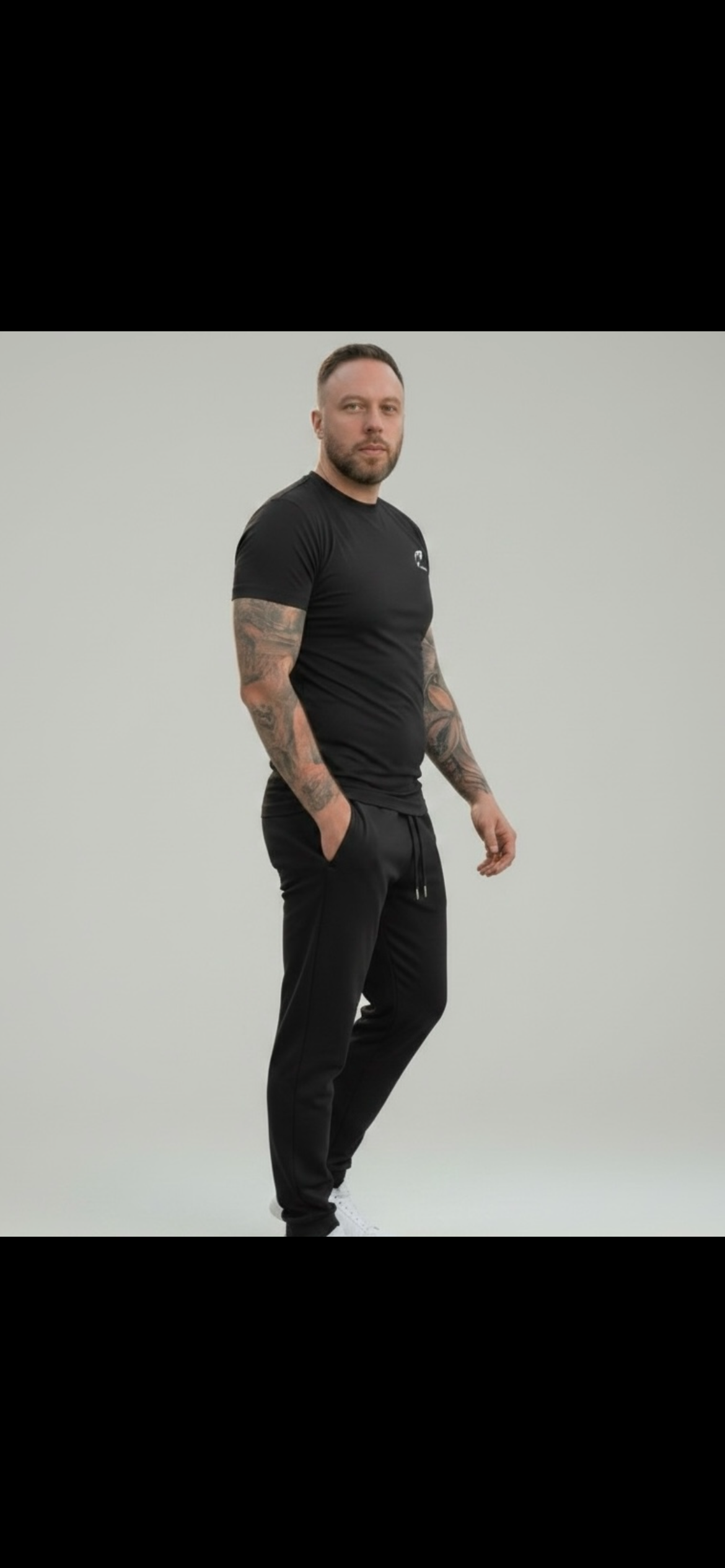 ROARFORM™ Men’s Performance T-Shirt – Black