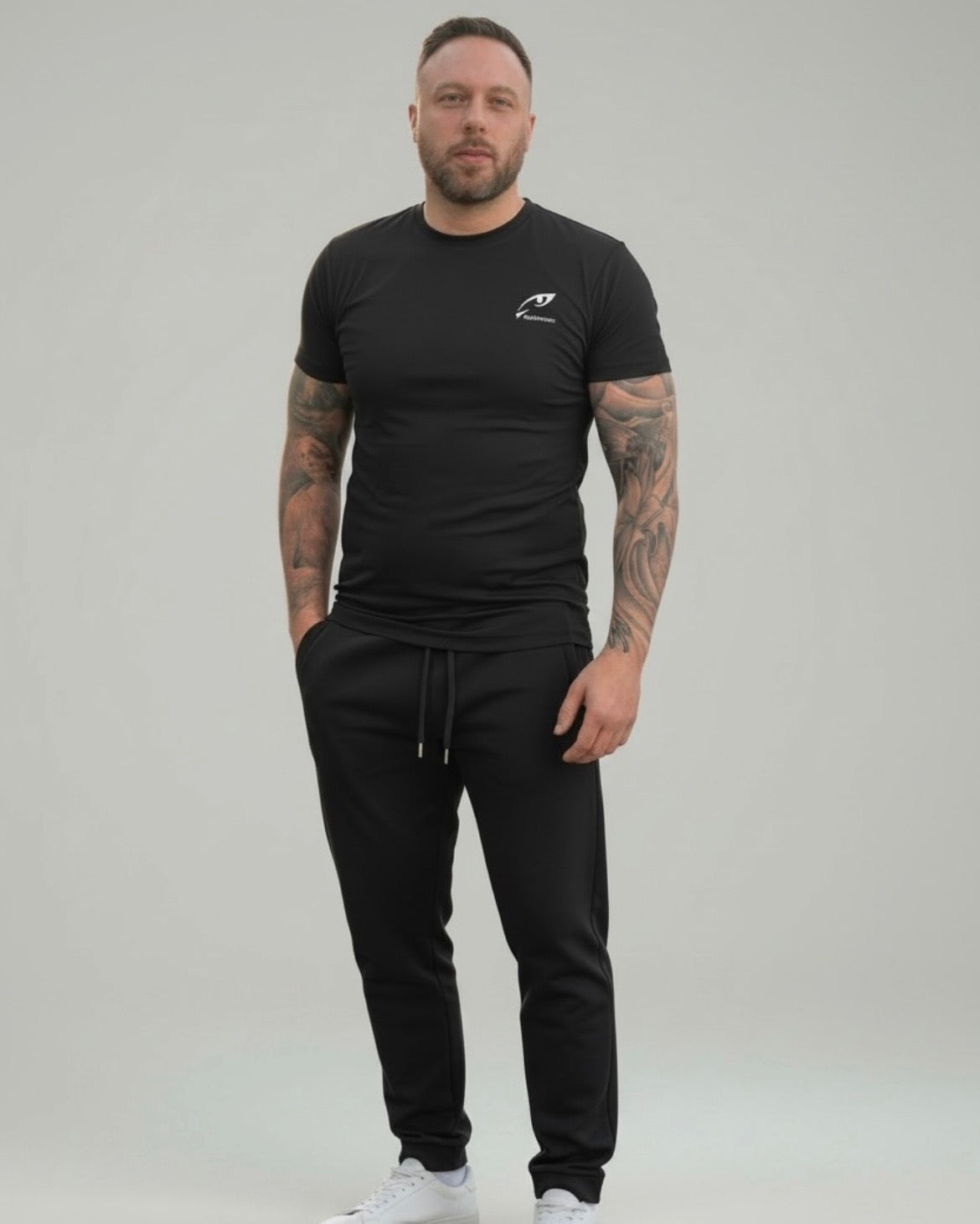 ROARFORM™ Men’s Performance T-Shirt – Black