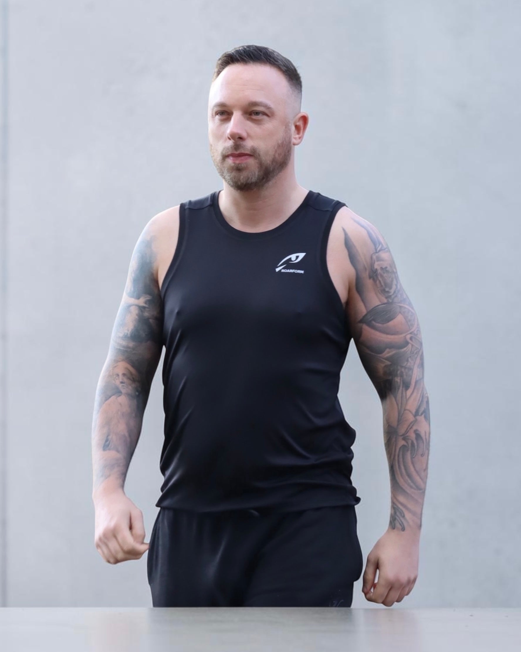 ROARFORM™ Men’s Performance Vest – Black