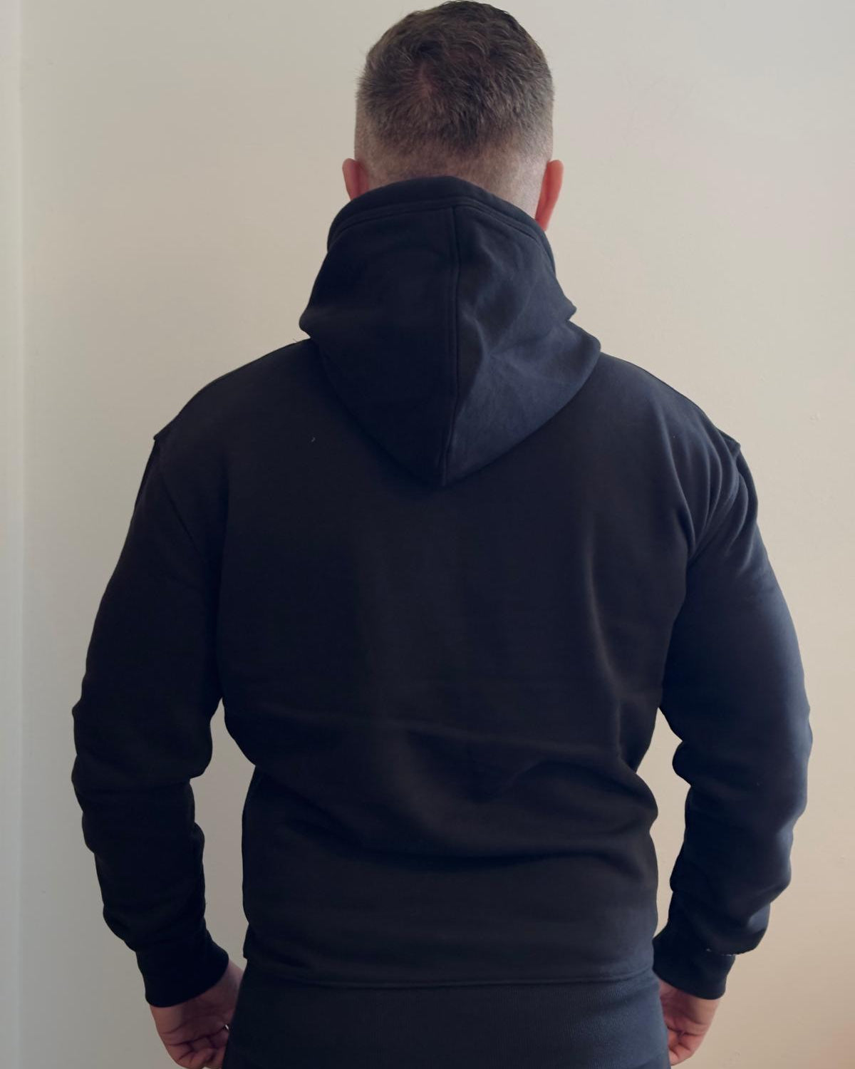 ROARFORM™ Performance Set – Hoodie & Joggers (Black)