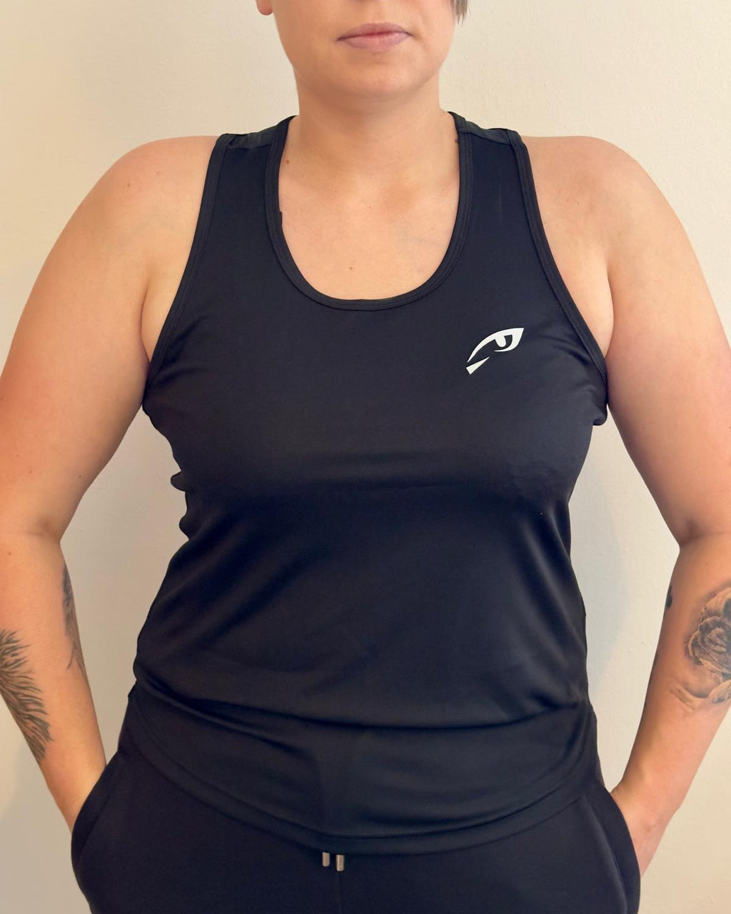 ROARFORM™ Women’s Performance Strap-Back Training Vest – Black