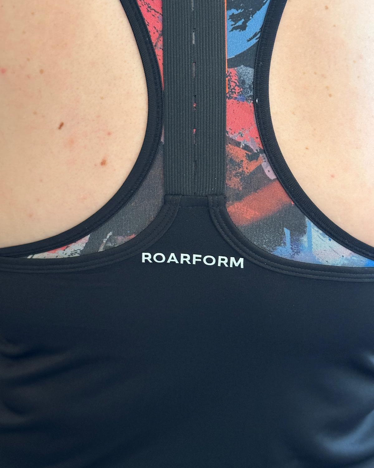 ROARFORM™ Women’s Performance Strap-Back Training Vest – Black