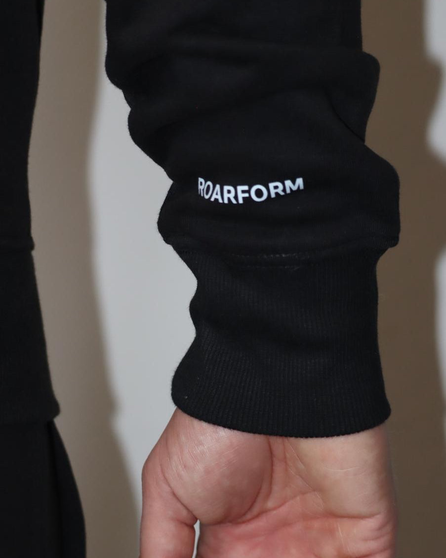 ROARFORM™ Performance Set – Hoodie & Joggers (Black)