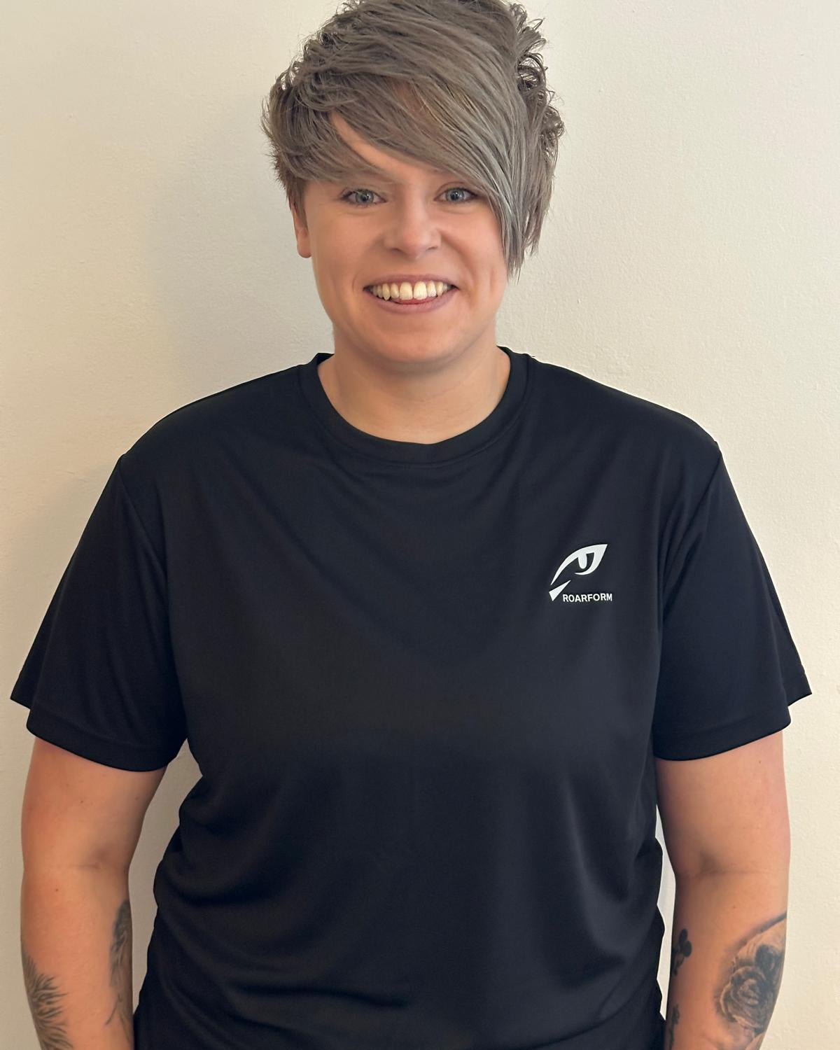 ROARFORM™ Men’s Performance T-Shirt – Black